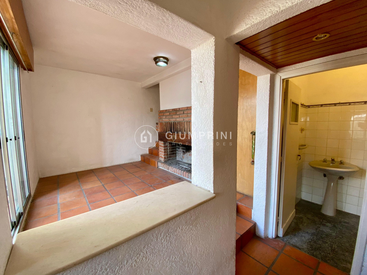 Casa ID.215 - Venta Casa Ph 3 Dormitorios Patio Con Parrillero Y 2 Terrazas 