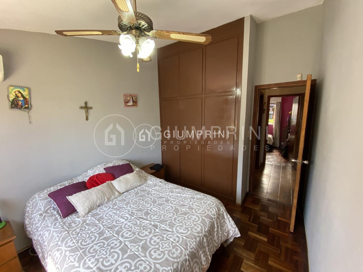 Casa ID.1 - Casa En Venta 3 Dormitorios Brazo Oriental Ref320