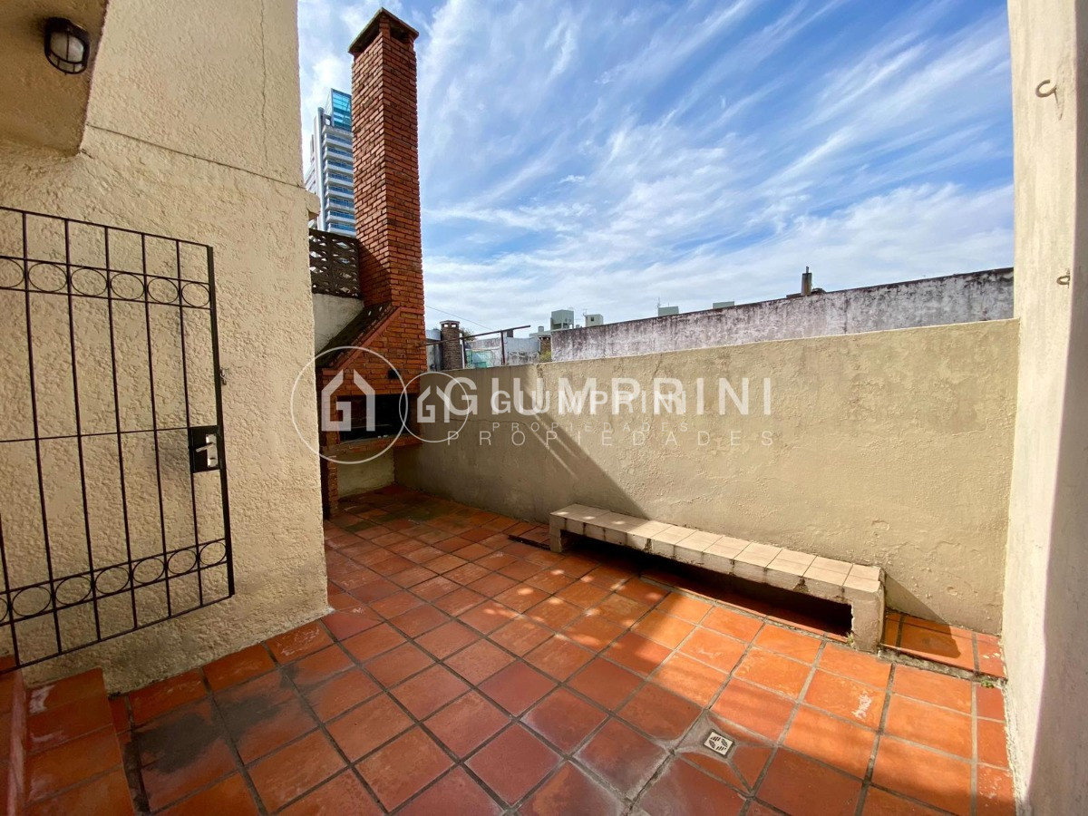 Casa ID.547 - Venta casa tipo apto Ph 3 dormitorios patio con parrillero y 2 terrazas Buceo
