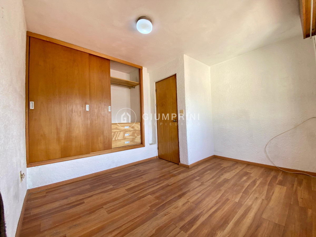 Casa ID.215 - Venta Casa Ph 3 Dormitorios Patio Con Parrillero Y 2 Terrazas 