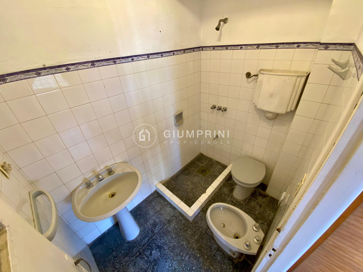 Casa ID.215 - Venta Casa Ph 3 Dormitorios Patio Con Parrillero Y 2 Terrazas 
