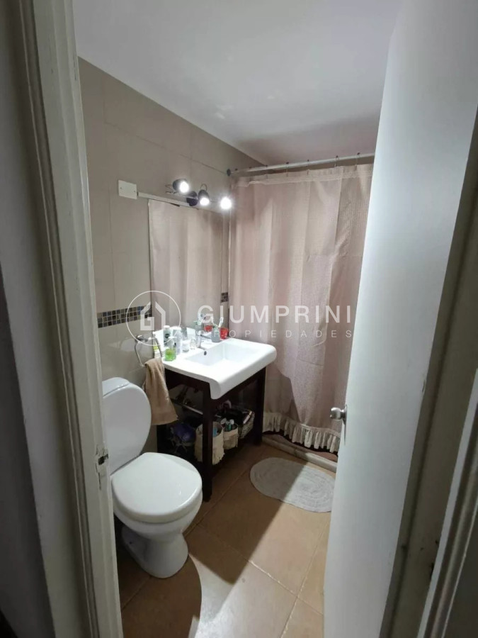 Casa ID.291 - Alquiler casa en planta alta 3 dormitorios 2 baños y balcón