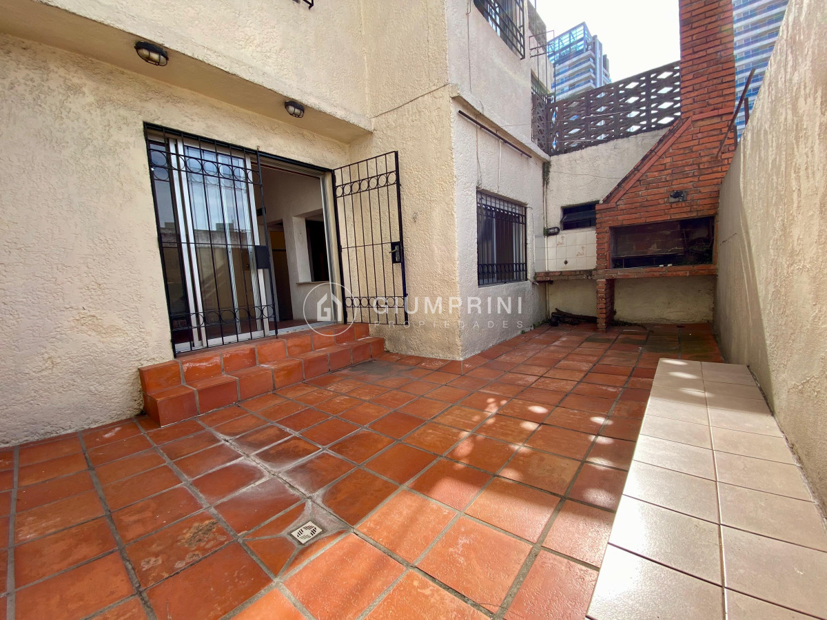 Casa ID.215 - Venta Casa Ph 3 Dormitorios Patio Con Parrillero Y 2 Terrazas 
