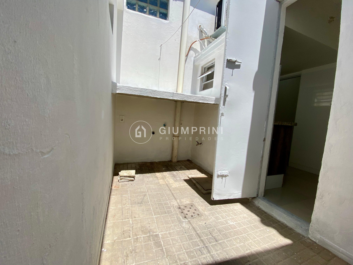 Casa ID.1063 - Alquiler casa 2 dormitorios - Cochera - Buceo