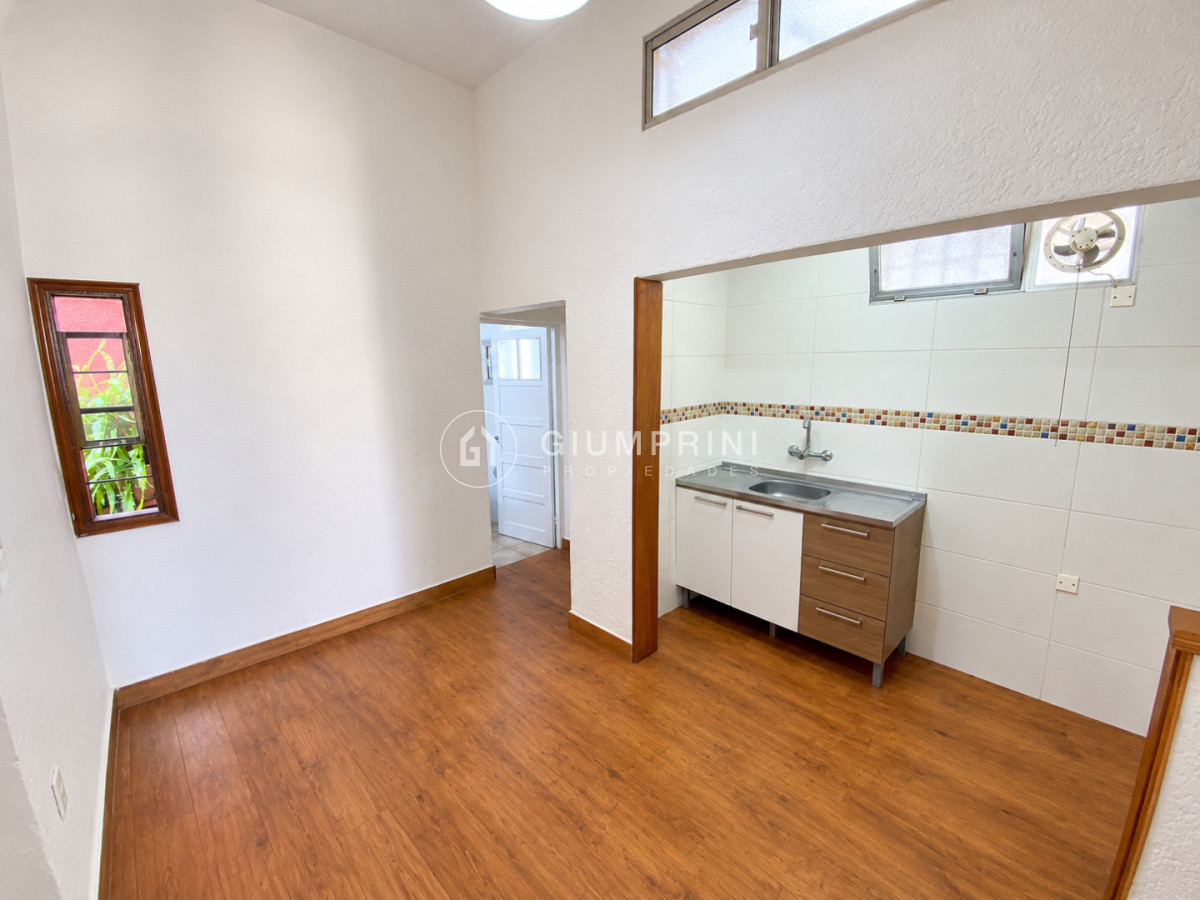 Casa ID.1376 - Venta casa 1 dormitorio - Patio con parrillero - La blanqueada 