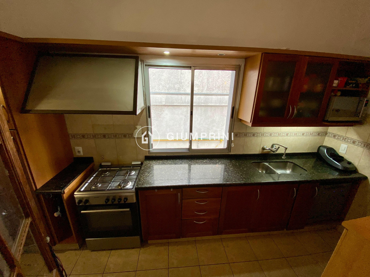 Casa ID.765 - Venta casa 3 dormitorios - estufa alto rendimiento - Parrillero - Azotea - Parque Batlle 