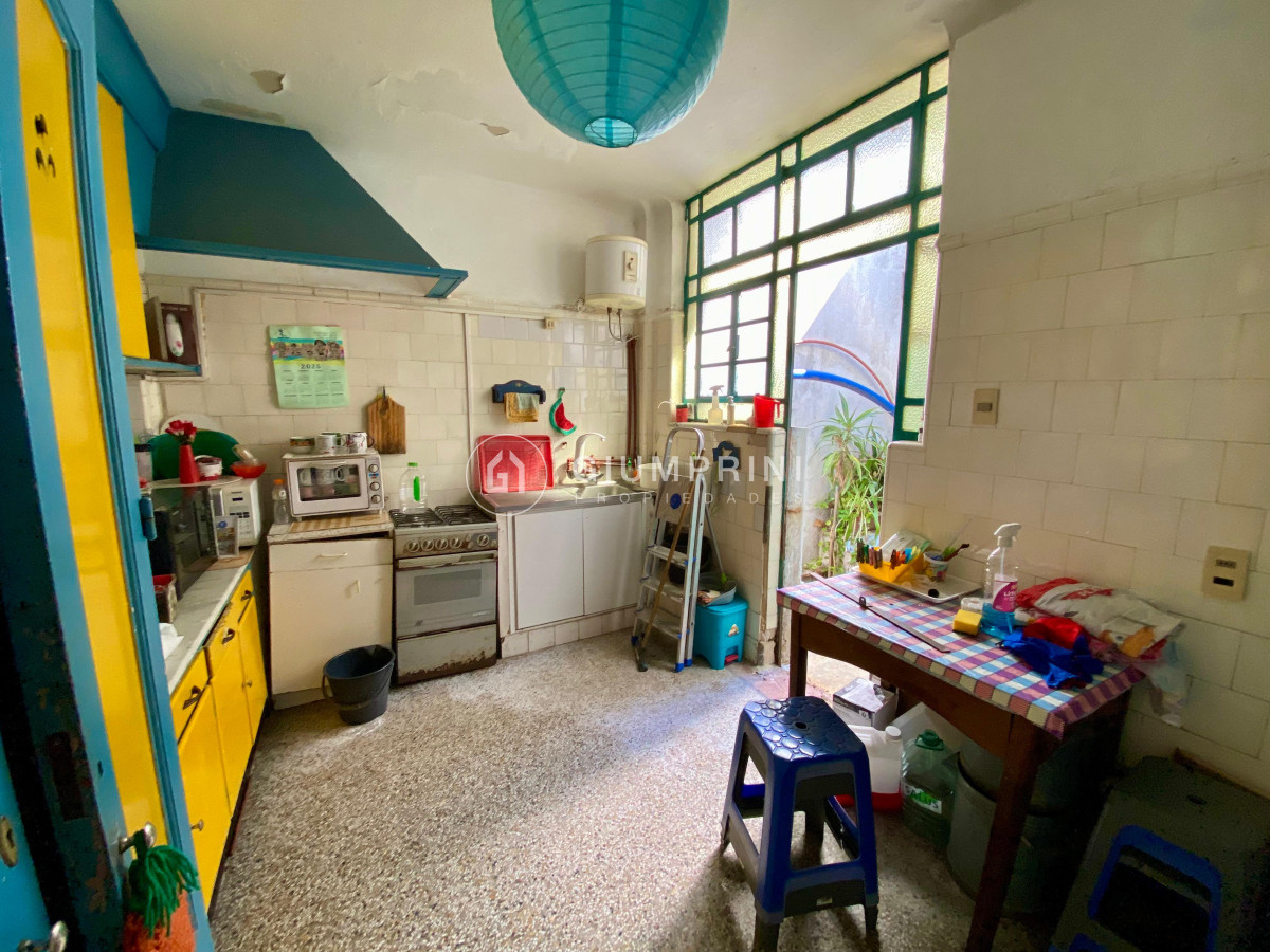 Casa ID.779 - Venta muy amplia casa 9 dormitorios - 2 patios - Azotea - Barrio Sur