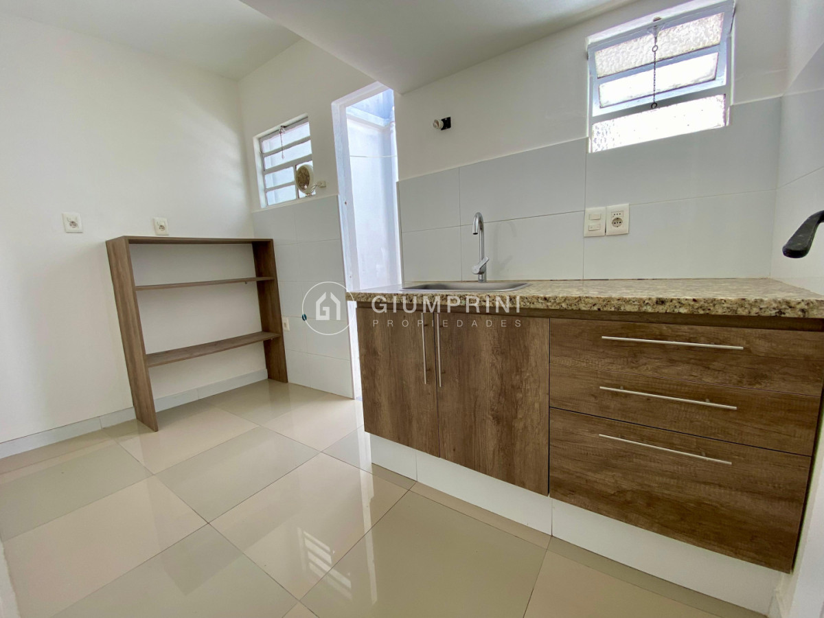 Casa ID.1063 - Alquiler casa 2 dormitorios - Cochera - Buceo