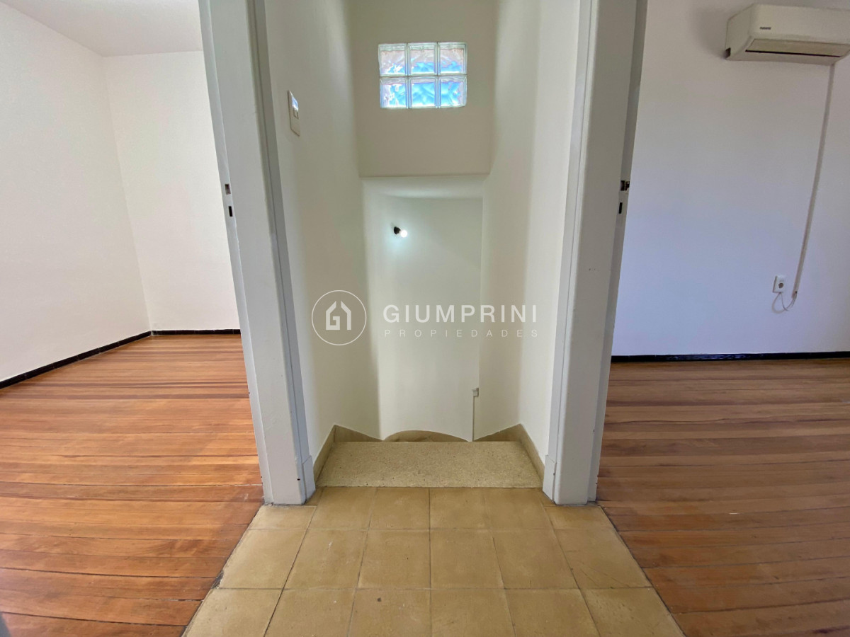 Casa ID.1063 - Alquiler casa 2 dormitorios - Cochera - Buceo