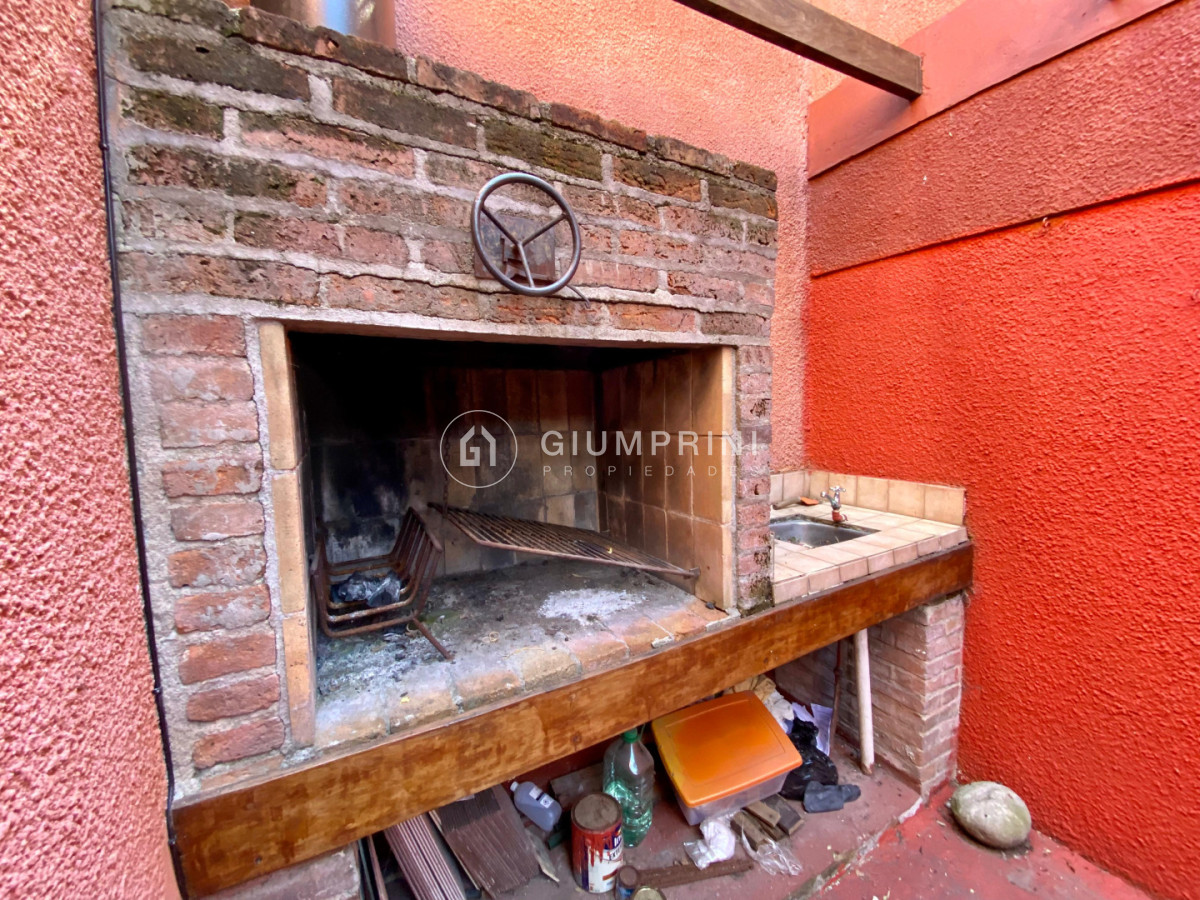 Casa ID.1376 - Venta casa 1 dormitorio - Patio con parrillero - La blanqueada 