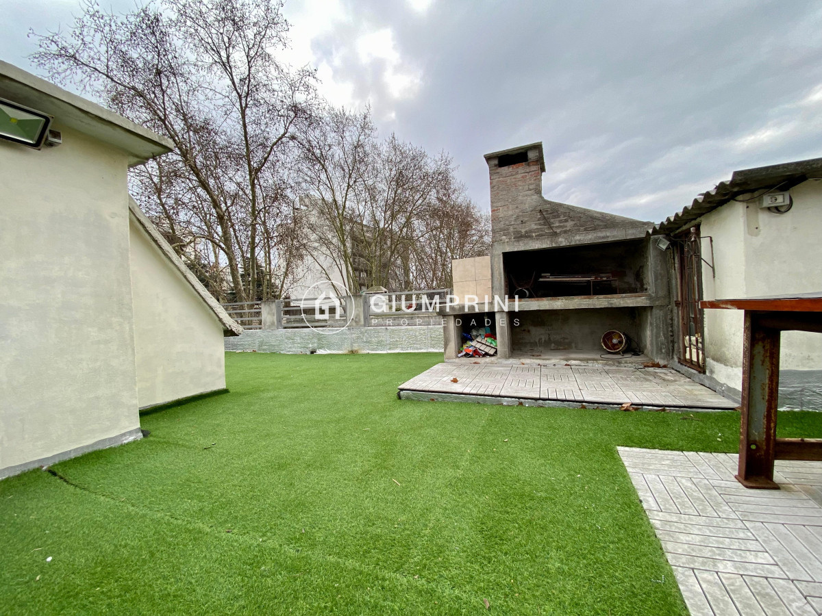 Casa ID.765 - Venta casa 3 dormitorios - estufa alto rendimiento - Parrillero - Azotea - Parque Batlle 