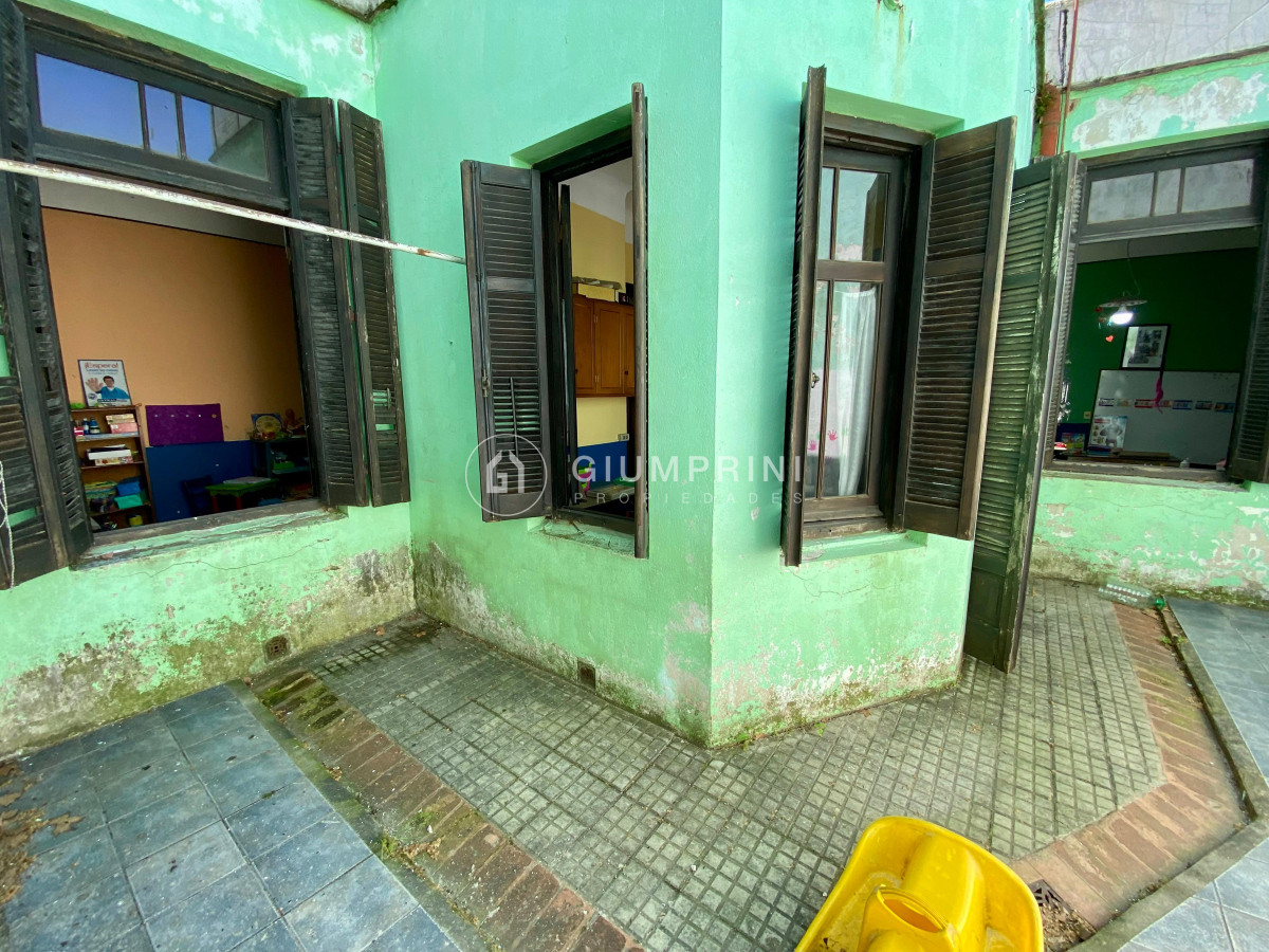 Terreno ID.739 - Venta amplio terreno con casa - Barrio Sur