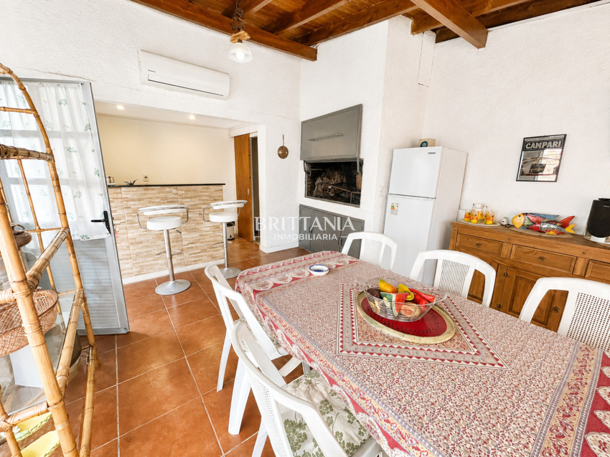 Casa ID.25 - Amplia Casa en Pinares Alquiler Temporal 2027