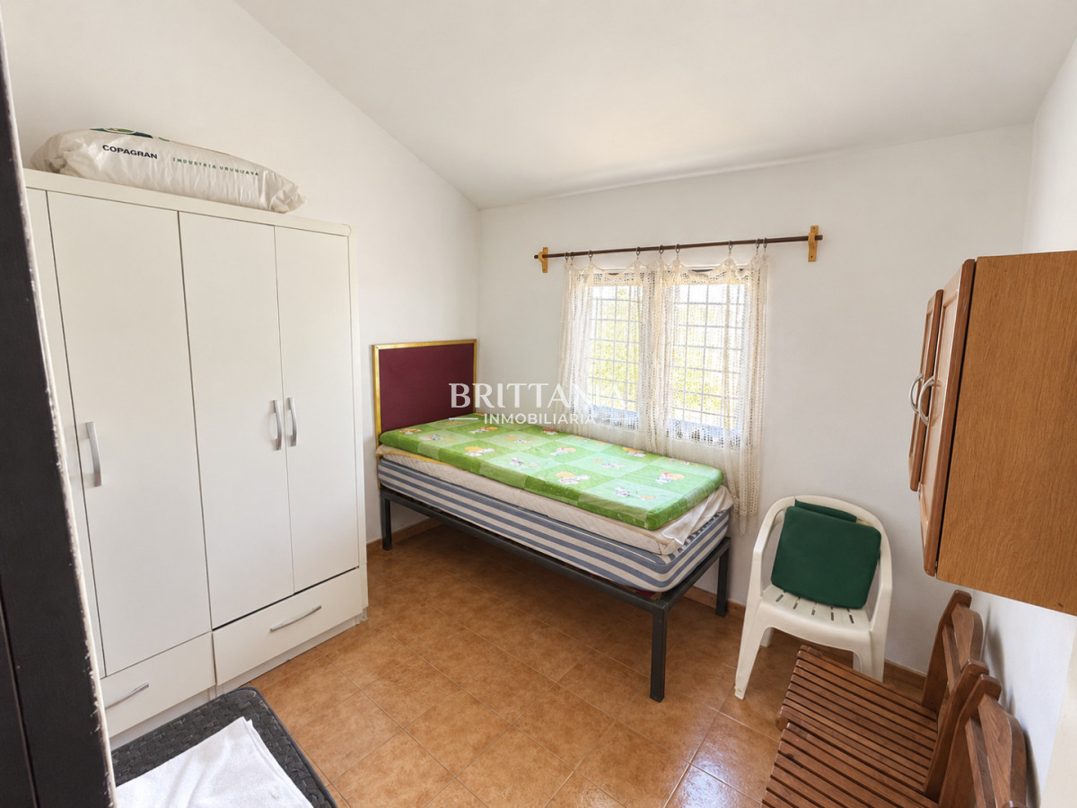 Casa ID.28 - Casa En Venta 3 Dormitorios 1 Baño Barrio El Cortijo