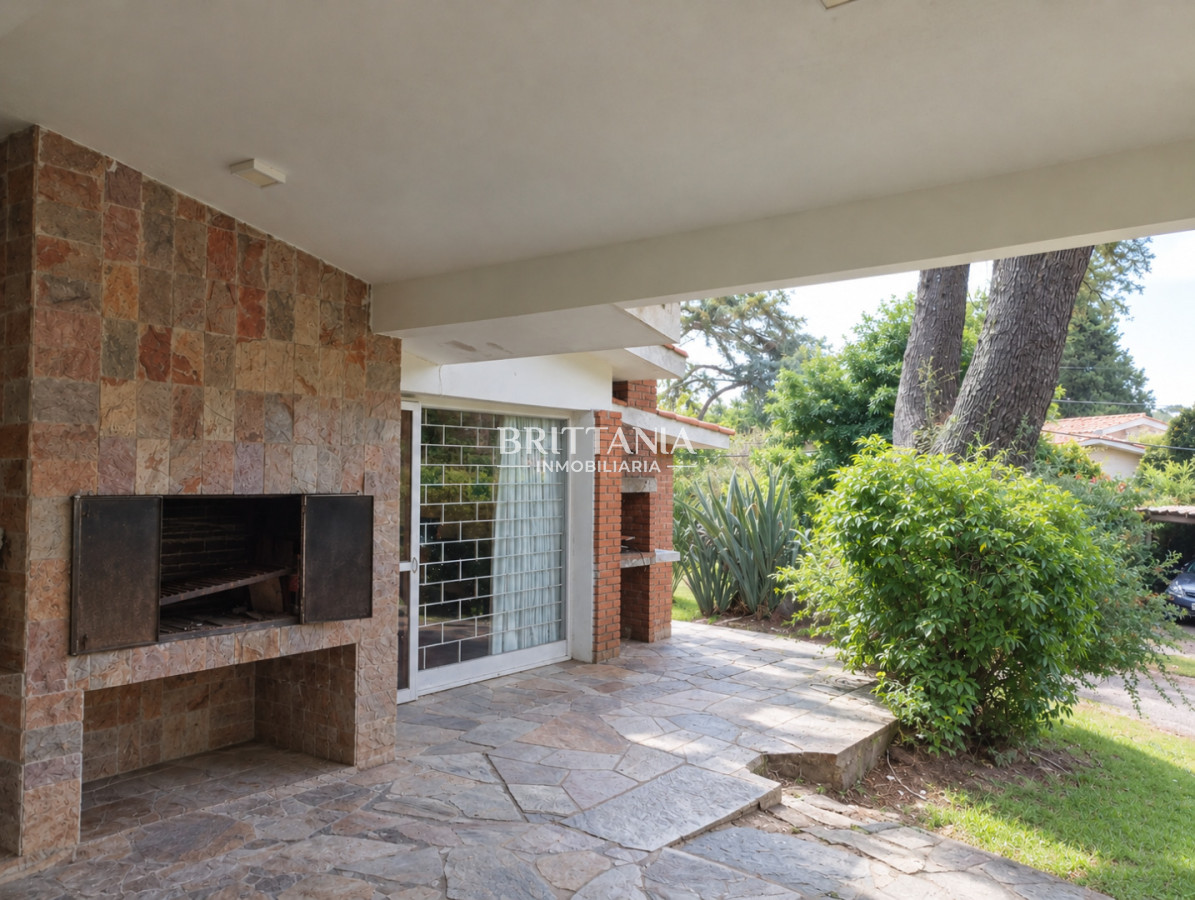 Casa ID.40 - Alquiler Temporal 4 Dormitorios 3 Baños Punta del Este