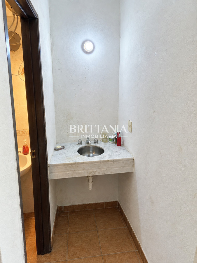 Casa ID.28 - Casa En Venta 3 Dormitorios 1 Baño Barrio El Cortijo