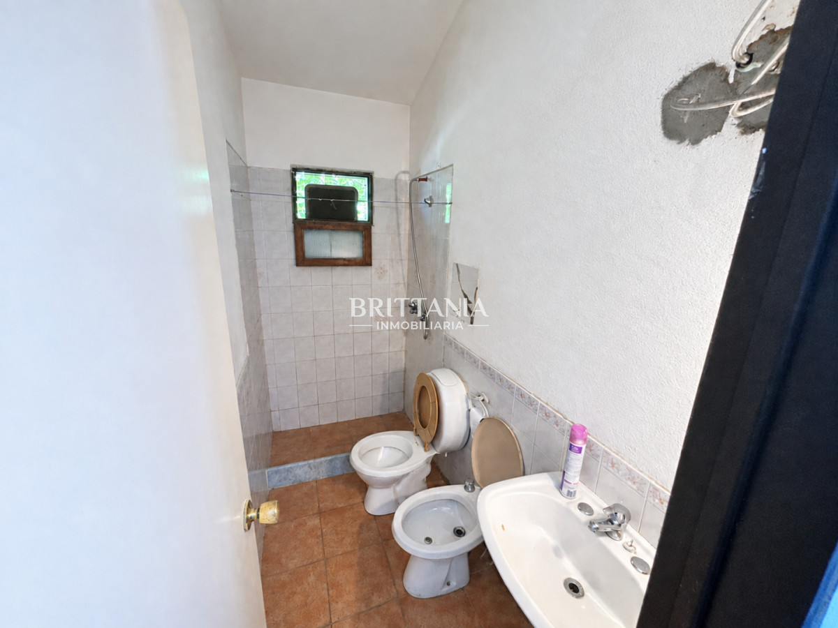 Casa ID.28 - Casa En Venta 3 Dormitorios 1 Baño Barrio El Cortijo