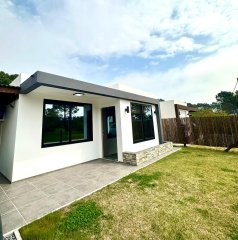 CASA A ESTRENAR EN PIRIAPOLIS OPORTUNIDAD