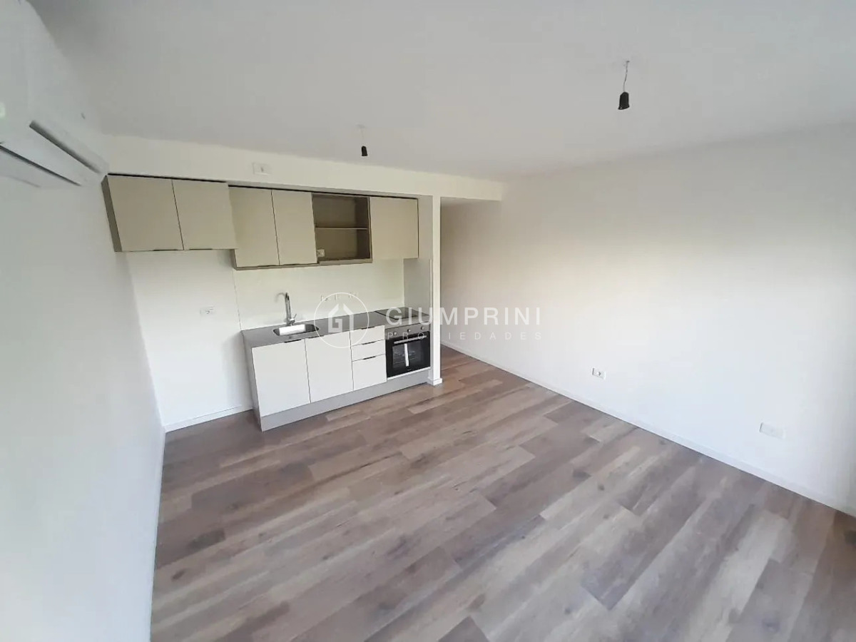 Apartamento ID.1114 - Apartamento monoambiente en alquiler en Cordón - Al frente - Constituyente y Jackson