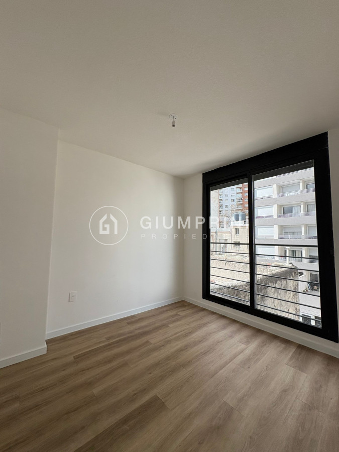Apartamento ID.969 - Alquiler Apartamento 2 Dormitorios En Cordón Ventura Go