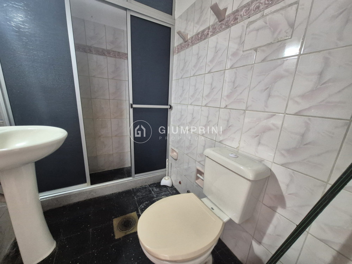 Apartamento ID.1172 - Apartamento en alquiler 2 dormitorios con terraza y vista despejada - La blanqueada - Av. Dámaso A. Larrañaga