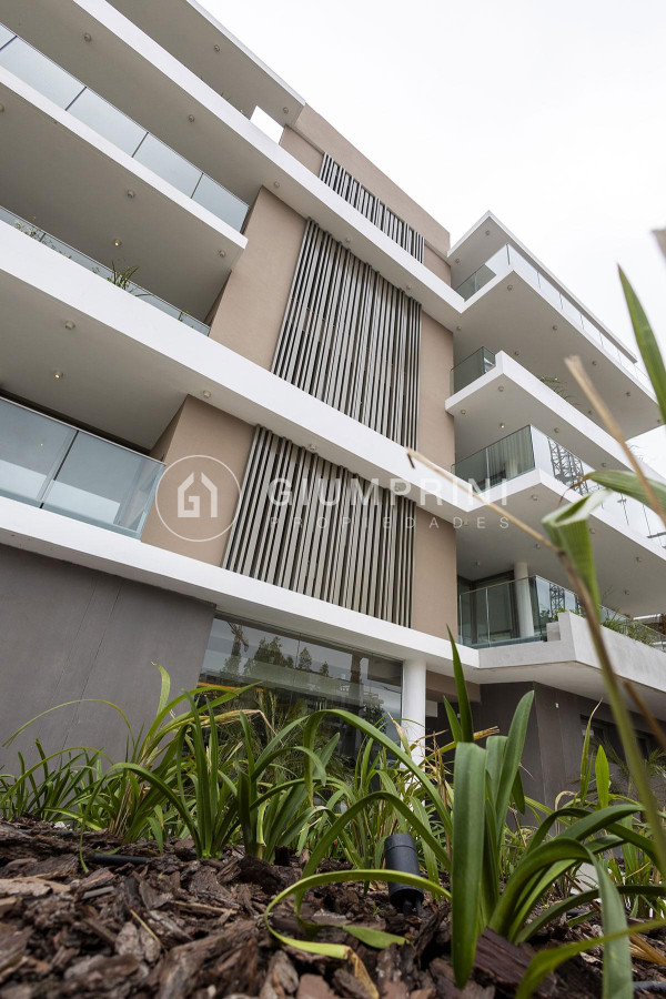 Apartamento ID.386 - Alquiler Apartamento 2 Dormitorios - Carrasco - Barrio Parque 