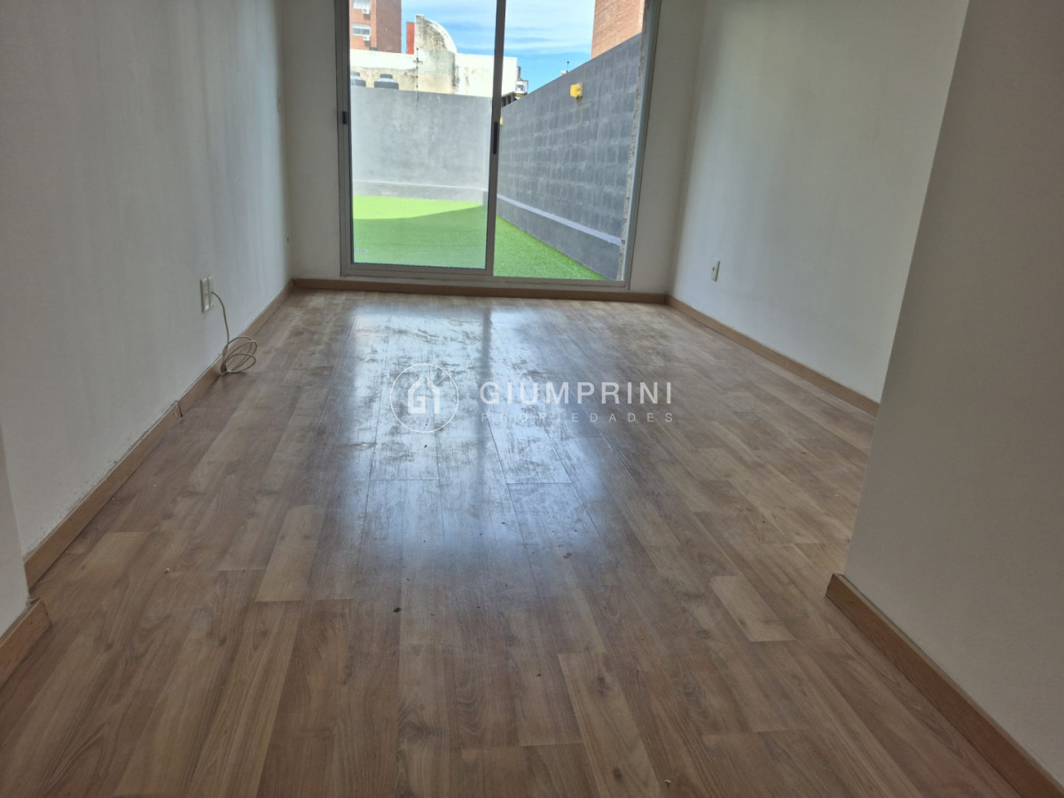Apartamento ID.1123 - Alquiler apartamento 2 dormitorios ideal estudiantes - Balcón - Patio - Cordón 