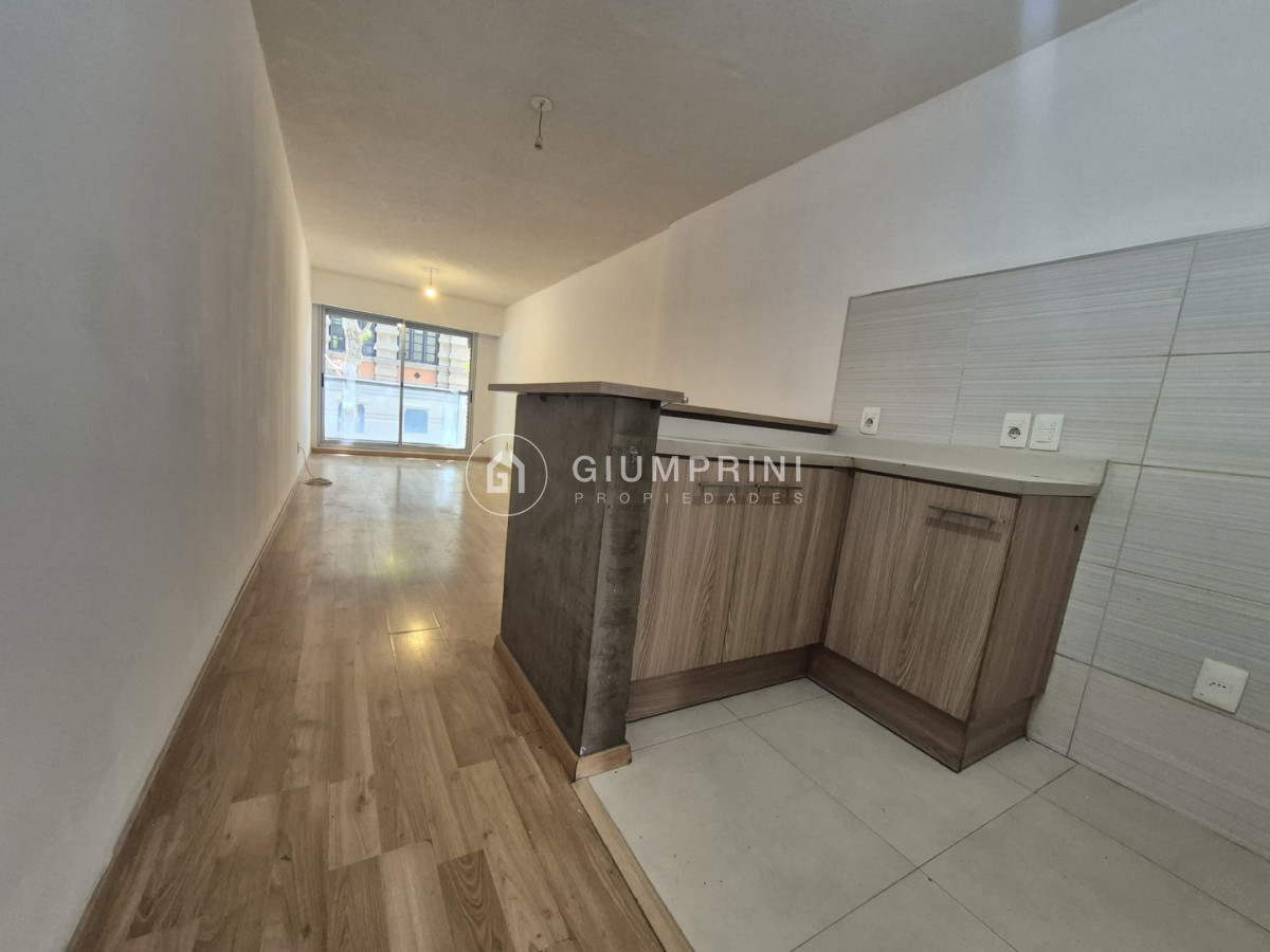 Apartamento ID.1123 - Alquiler apartamento 2 dormitorios ideal estudiantes - Balcón - Patio - Cordón 