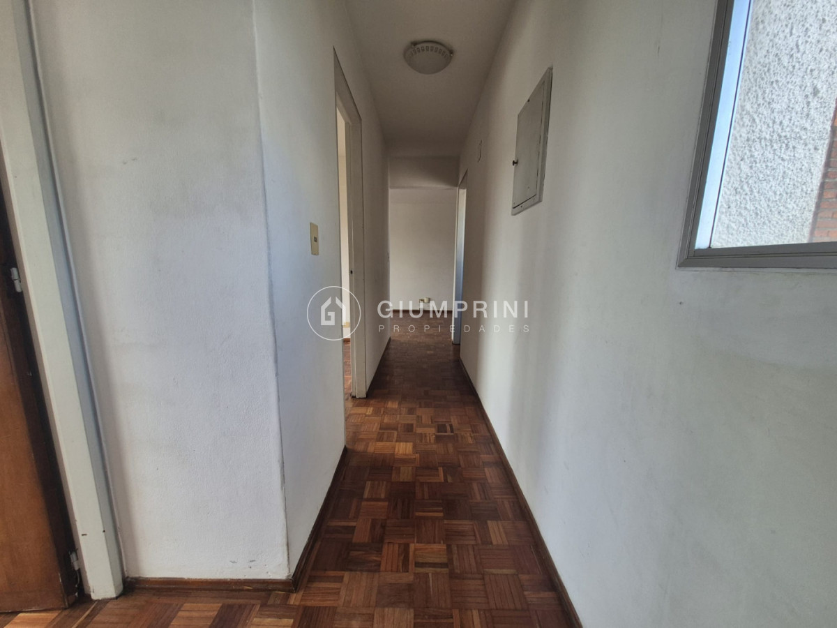 Apartamento ID.1172 - Apartamento en alquiler 2 dormitorios con terraza y vista despejada - La blanqueada - Av. Dámaso A. Larrañaga