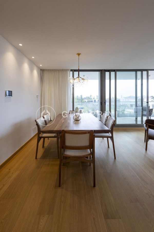 Apartamento ID.386 - Alquiler Apartamento 2 Dormitorios - Carrasco - Barrio Parque 