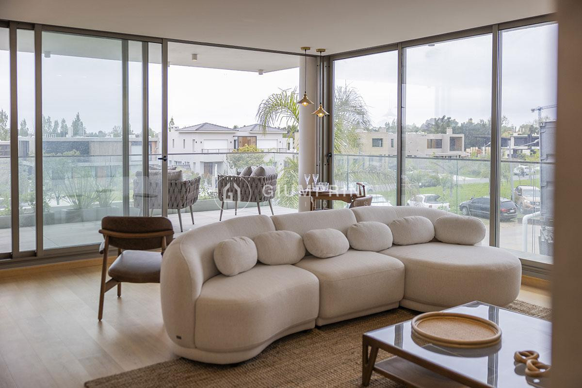 Apartamento ID.386 - Alquiler Apartamento 2 Dormitorios - Carrasco - Barrio Parque 