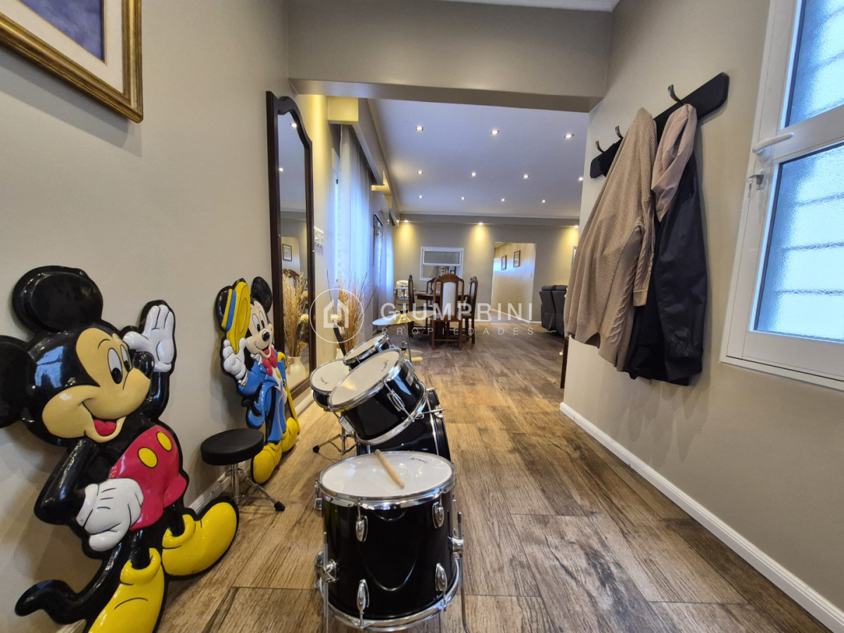 Casa ID.1099 - Alquiler 3 viviendas 6 Dormitorios Y 4 Baños - Patio - Parrillero + Barbacoa - Brazo Oriental