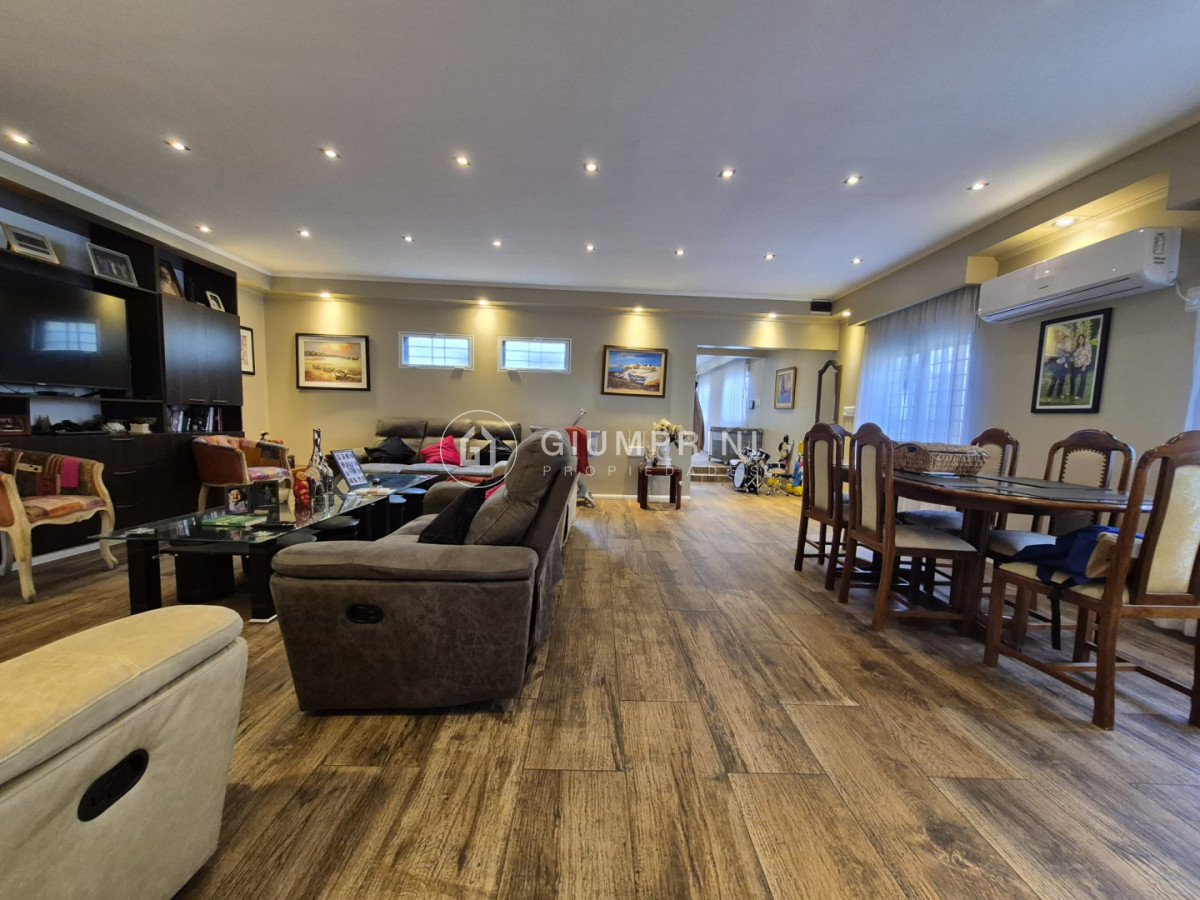 Casa ID.1099 - Alquiler 3 viviendas 6 Dormitorios Y 4 Baños - Patio - Parrillero + Barbacoa - Brazo Oriental