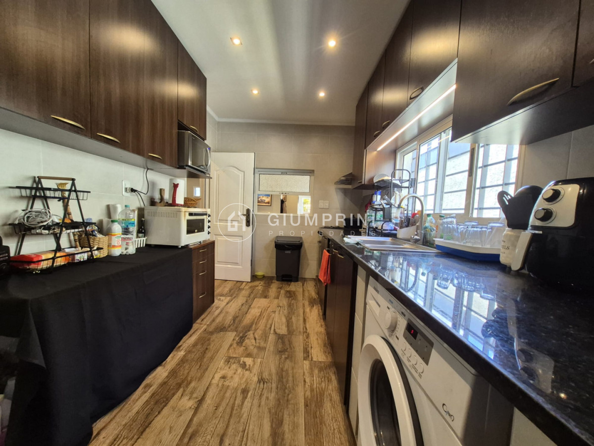 Casa ID.1099 - Alquiler 3 viviendas 6 Dormitorios Y 4 Baños - Patio - Parrillero + Barbacoa - Brazo Oriental