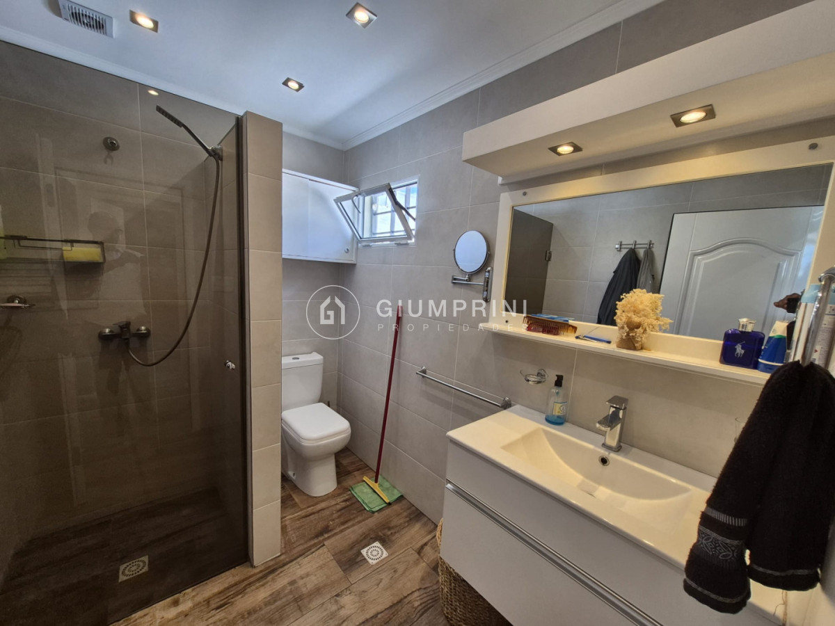 Casa ID.1099 - Alquiler 3 viviendas 6 Dormitorios Y 4 Baños - Patio - Parrillero + Barbacoa - Brazo Oriental