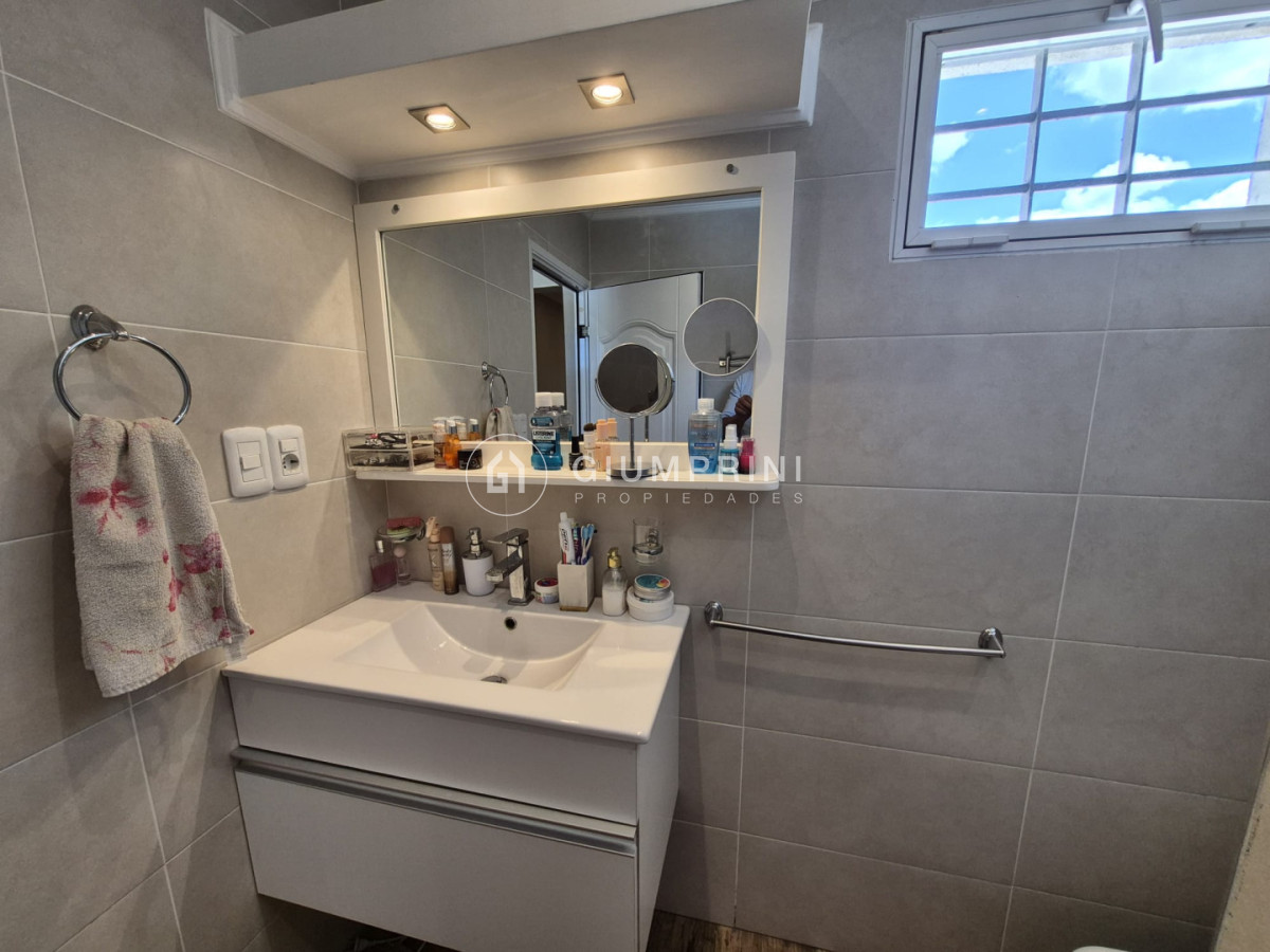 Casa ID.1099 - Alquiler 3 viviendas 6 Dormitorios Y 4 Baños - Patio - Parrillero + Barbacoa - Brazo Oriental