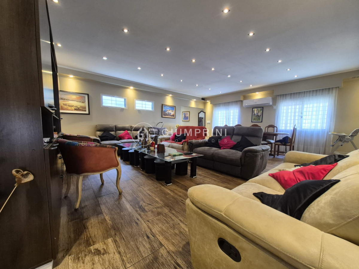 Casa ID.1099 - Alquiler 3 viviendas 6 Dormitorios Y 4 Baños - Patio - Parrillero + Barbacoa - Brazo Oriental