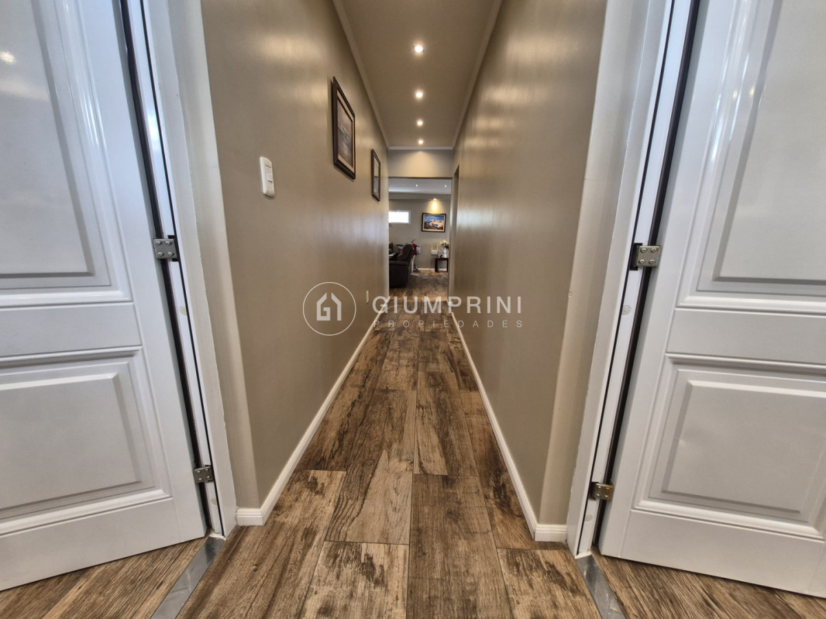 Casa ID.1099 - Alquiler 3 viviendas 6 Dormitorios Y 4 Baños - Patio - Parrillero + Barbacoa - Brazo Oriental