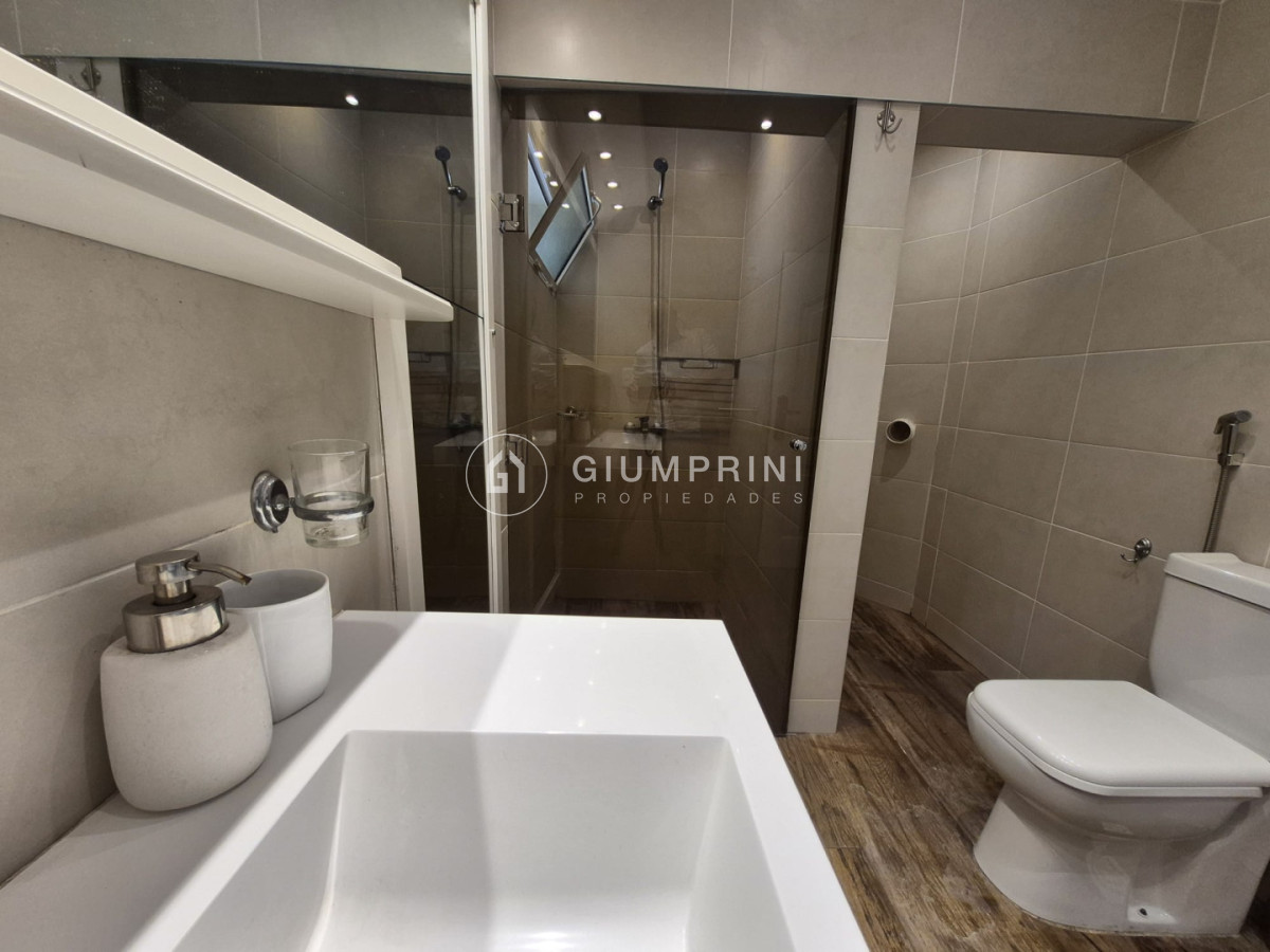 Casa ID.1099 - Alquiler 3 viviendas 6 Dormitorios Y 4 Baños - Patio - Parrillero + Barbacoa - Brazo Oriental