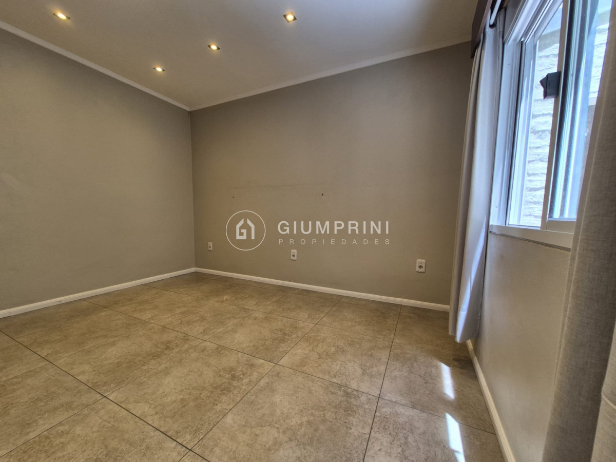 Casa ID.1099 - Alquiler 3 viviendas 6 Dormitorios Y 4 Baños - Patio - Parrillero + Barbacoa - Brazo Oriental