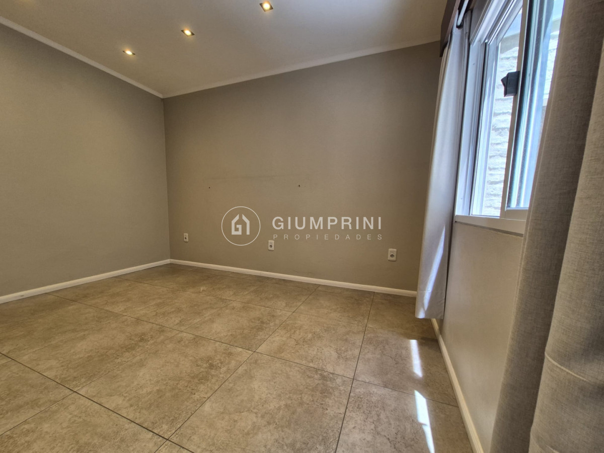 Casa ID.1099 - Alquiler 3 viviendas 6 Dormitorios Y 4 Baños - Patio - Parrillero + Barbacoa - Brazo Oriental