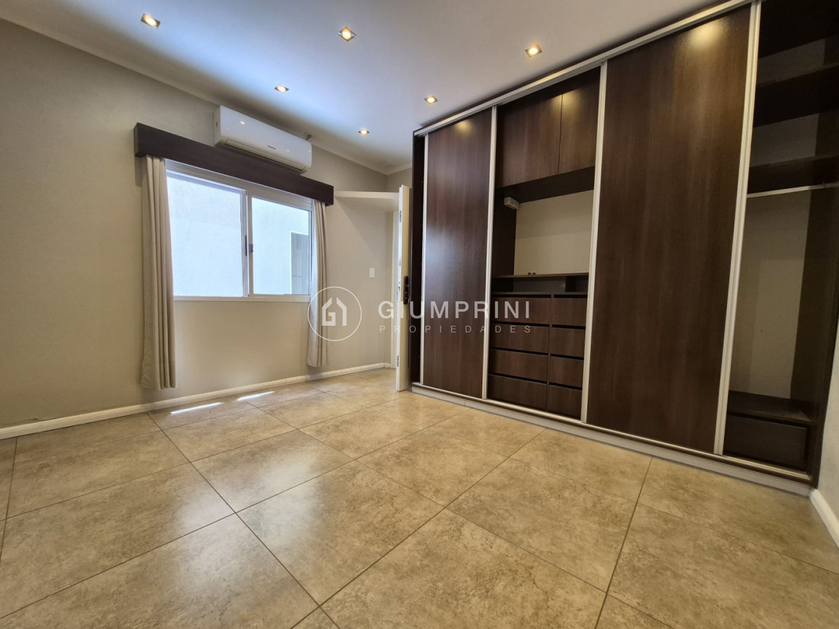 Casa ID.1099 - Alquiler 3 viviendas 6 Dormitorios Y 4 Baños - Patio - Parrillero + Barbacoa - Brazo Oriental