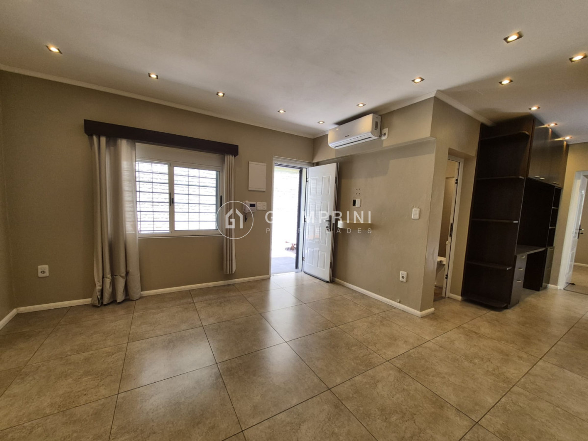 Casa ID.1099 - Alquiler 3 viviendas 6 Dormitorios Y 4 Baños - Patio - Parrillero + Barbacoa - Brazo Oriental