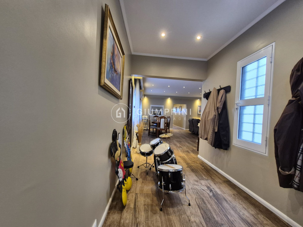 Casa ID.1099 - Alquiler 3 viviendas 6 Dormitorios Y 4 Baños - Patio - Parrillero + Barbacoa - Brazo Oriental