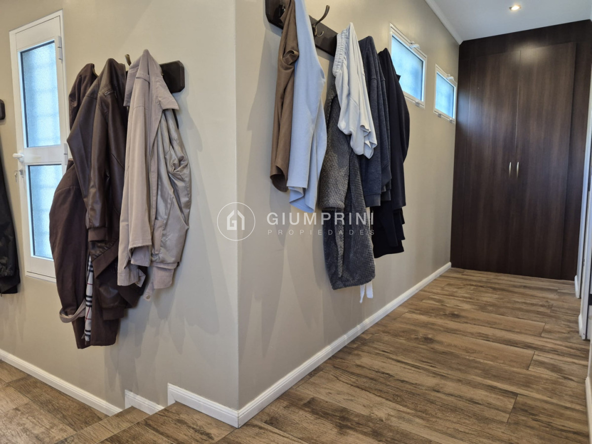 Casa ID.1099 - Alquiler 3 viviendas 6 Dormitorios Y 4 Baños - Patio - Parrillero + Barbacoa - Brazo Oriental