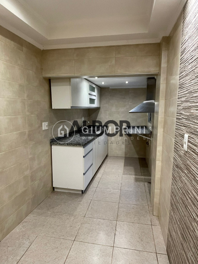 Casa ID.1099 - Alquiler 3 viviendas 6 Dormitorios Y 4 Baños - Patio - Parrillero + Barbacoa - Brazo Oriental