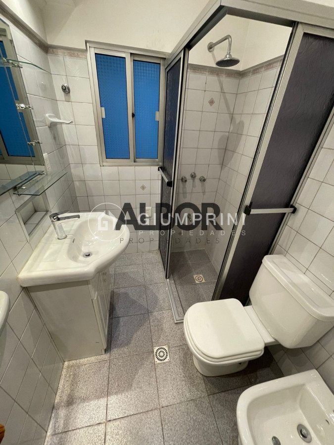 Casa ID.1099 - Alquiler 3 viviendas 6 Dormitorios Y 4 Baños - Patio - Parrillero + Barbacoa - Brazo Oriental