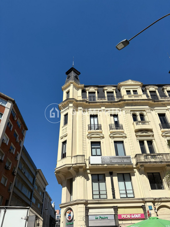 Apartamento ID.1107 - Venta apartamento con renta tipo loft 1 dormitorio Alhambra Plaza - A estrenar - Ciudad Vieja