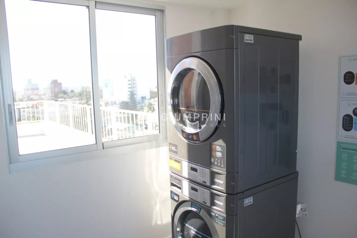 Apartamento ID.304 - Alquiler Apartamento 1 Dormitorio Amoblado Parque Batlle en edificio Cedar View
