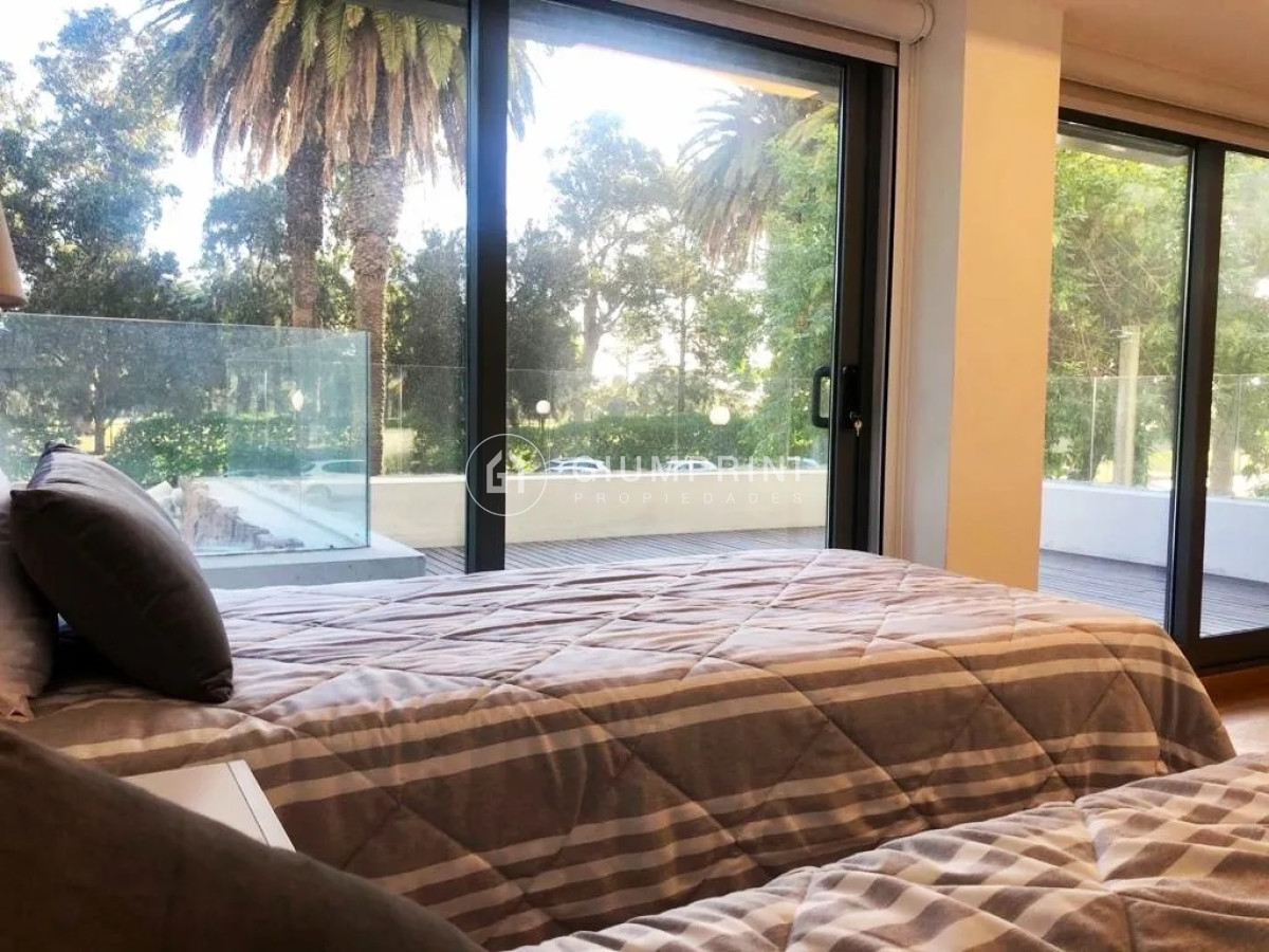 Apartamento ID.303 - Alquiler apartamento amoblado 2 Dormitorios Punta Carretas con garage en Birdie Golf